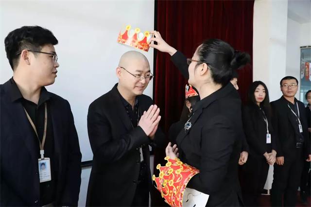 乾港生日會(huì ) 乾港生日會(huì )